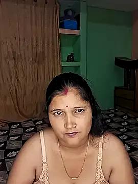 babyloveyou444 from StripChat