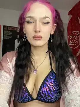 badgirllilli from StripChat is Freechat