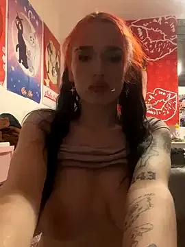 badgirllilli from StripChat is Freechat