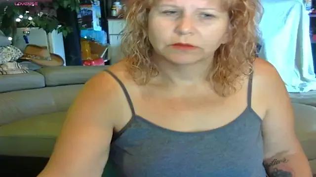 Badgirlpr2 from StripChat is Freechat