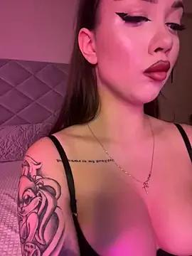BamBam_XO from StripChat