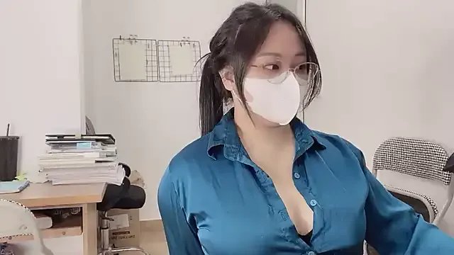 Bamboo_Swetie on StripChat 