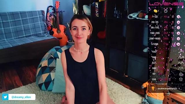 bananya_kitty from StripChat