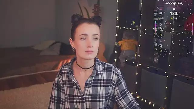 bananya_kitty from StripChat