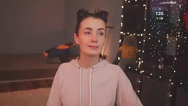 bananya_kitty from StripChat