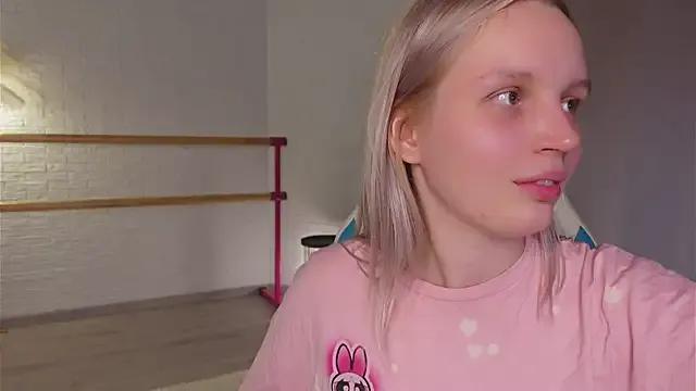 Checkout girls naked models with similar nickname. Cute sexy Free Models.