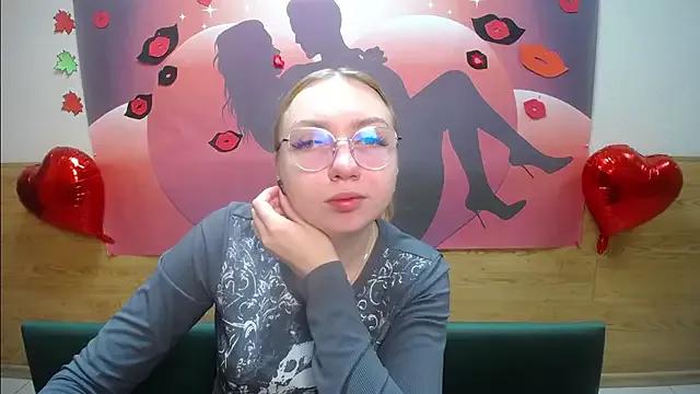BeatriceFly from StripChat is Freechat