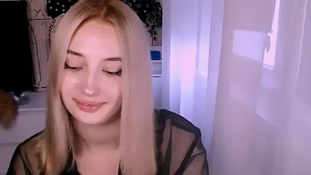beauty_blonde from StripChat is Freechat