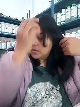 BEEKIIIII from StripChat