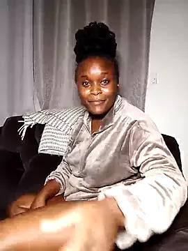 Bella045 from StripChat is Freechat