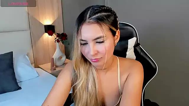 bella1207 from StripChat