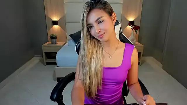 bella1207 from StripChat