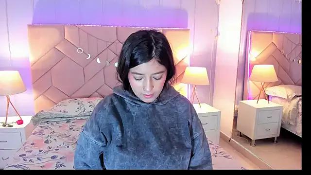Bella__Lane from StripChat is Freechat