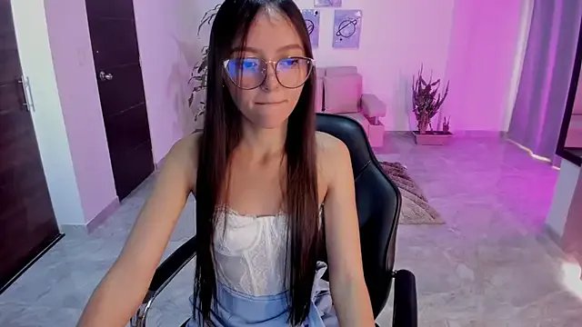 bella_fox_1 — oil on my naked body