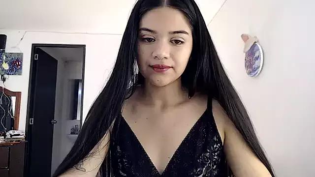 Bella_Muffin from StripChat