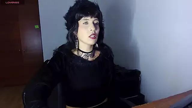 bellatrix25 from StripChat