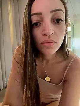 bellelouise from StripChat