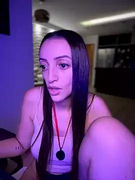 bellelouise from StripChat