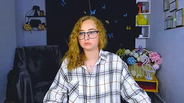 belly_bey from StripChat is Freechat