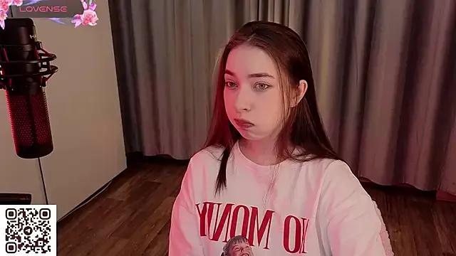 Berry_Muffin from StripChat