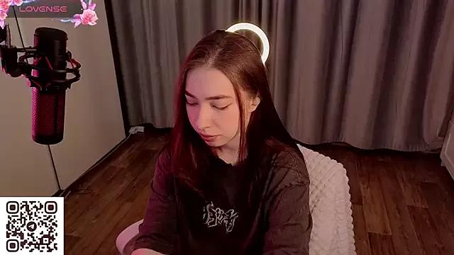 Berry_Muffin from StripChat