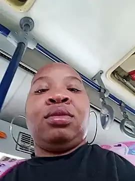 Bigasshott_ from StripChat is Freechat