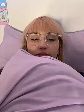 bigbabykiki from StripChat
