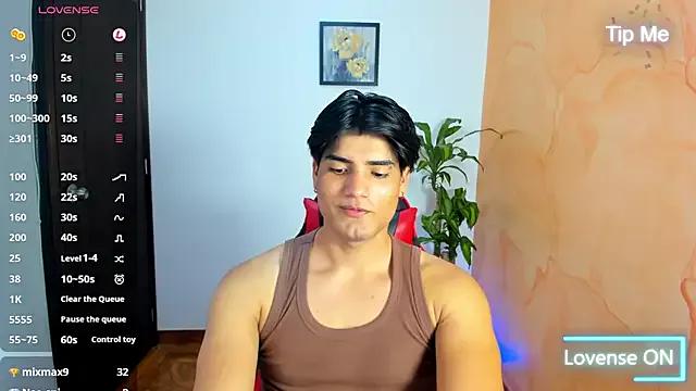 Bigmark18 from StripChat is Freechat