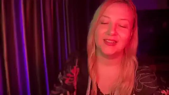 BikiHellena from StripChat is Freechat