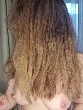 bjennababy from StripChat is Freechat