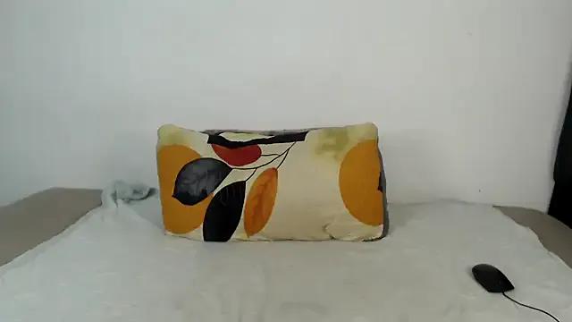 Black-RoseX from StripChat is Freechat