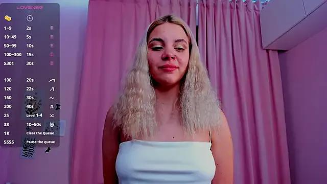Checkout girls naked models with similar nickname. Cute sexy Free Models.