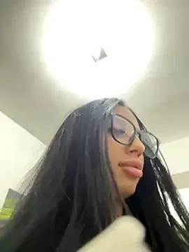 BlueEyes_BB from StripChat is Freechat