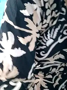 Bombay-Queen from StripChat is Freechat