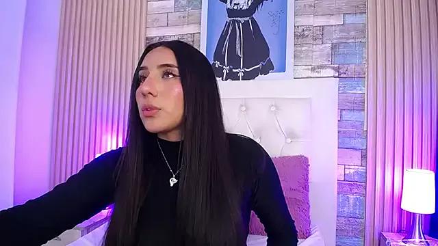 Bonnali_lune from StripChat