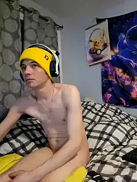 Bonnerteen from StripChat