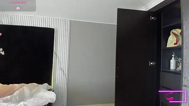 bonnie_blue_cr from StripChat is Freechat