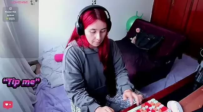 bonnie_moon_ from StripChat