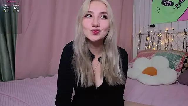 Checkout girls naked models with similar nickname. Cute sexy Free Models.