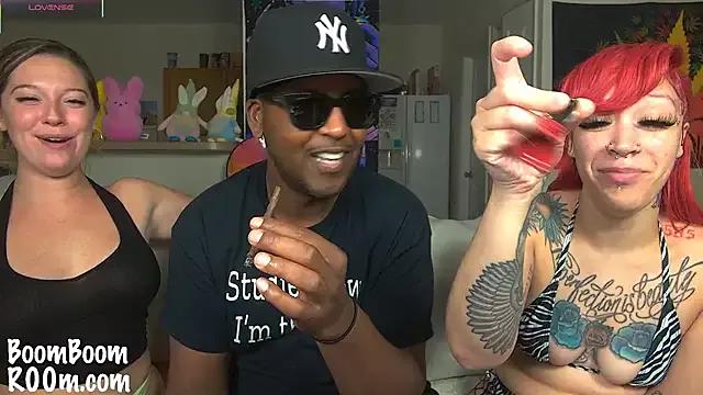 boomboomr00m from StripChat