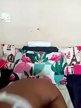 Bootycurvy2 from StripChat is Freechat