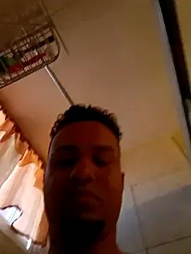 Boylatinn from StripChat is Freechat