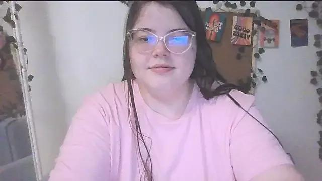BrattyPrincess_Emma from StripChat is Freechat