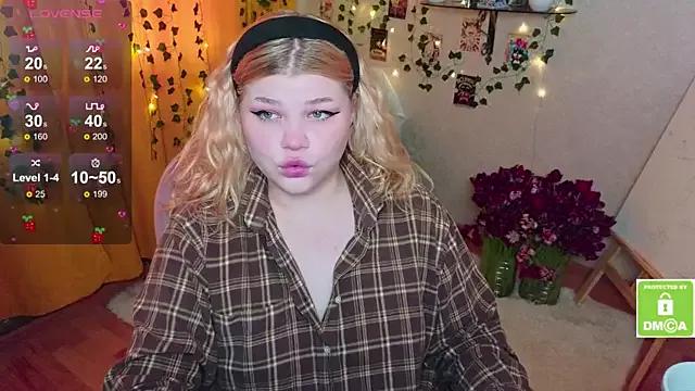 Bratz_Chloe_ from StripChat is Freechat