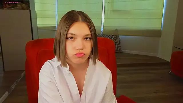 BreeHeston from StripChat is Freechat