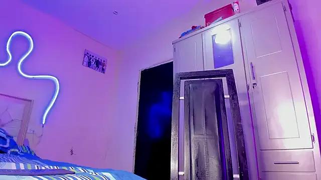 briana_hot03 from StripChat is Freechat