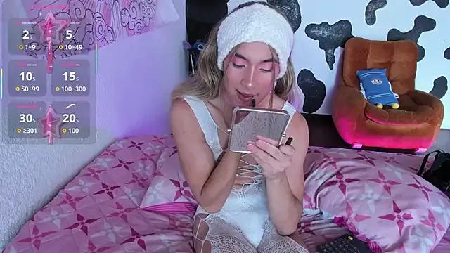 brihanna_cooper from StripChat is Freechat