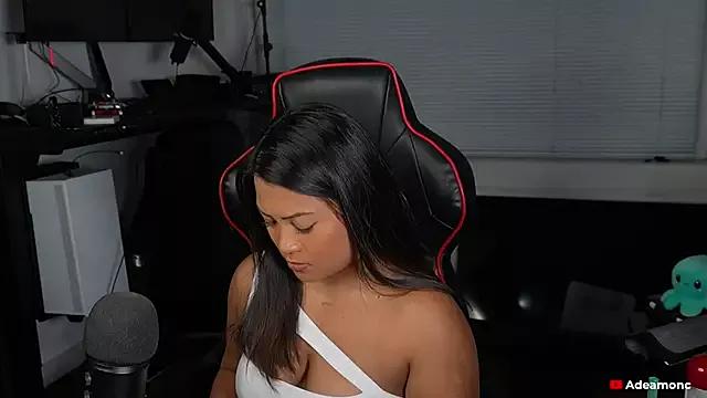 Bubbleliyah from StripChat