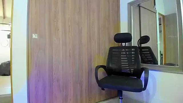 BUNNY__VELEZ from StripChat