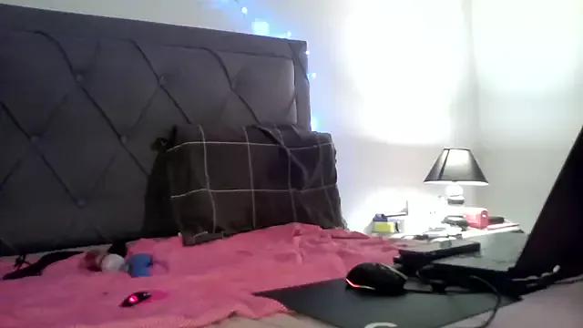 bunnyfox420 from StripChat